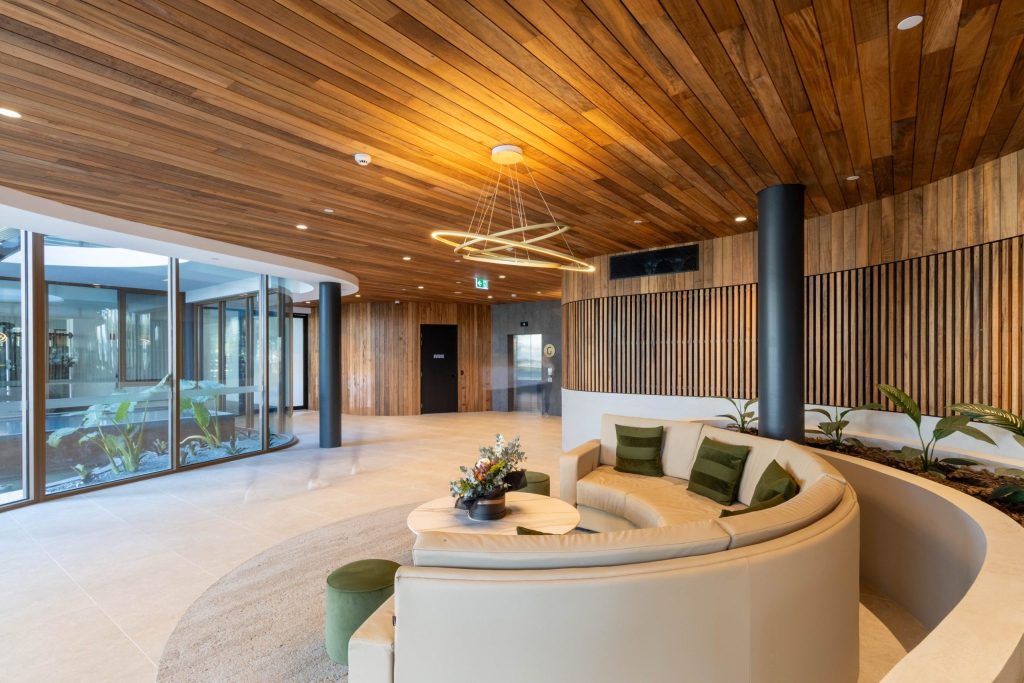 Flat ceilings in a bright room_Mortlock Timber